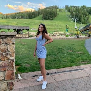 Meet your Posher, Ava